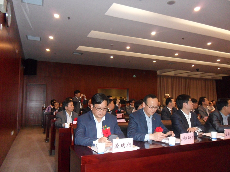 蕪湖市科技獎勵會隆重舉行，“節能環保型電動駕駛式”榮獲科技進步二等獎